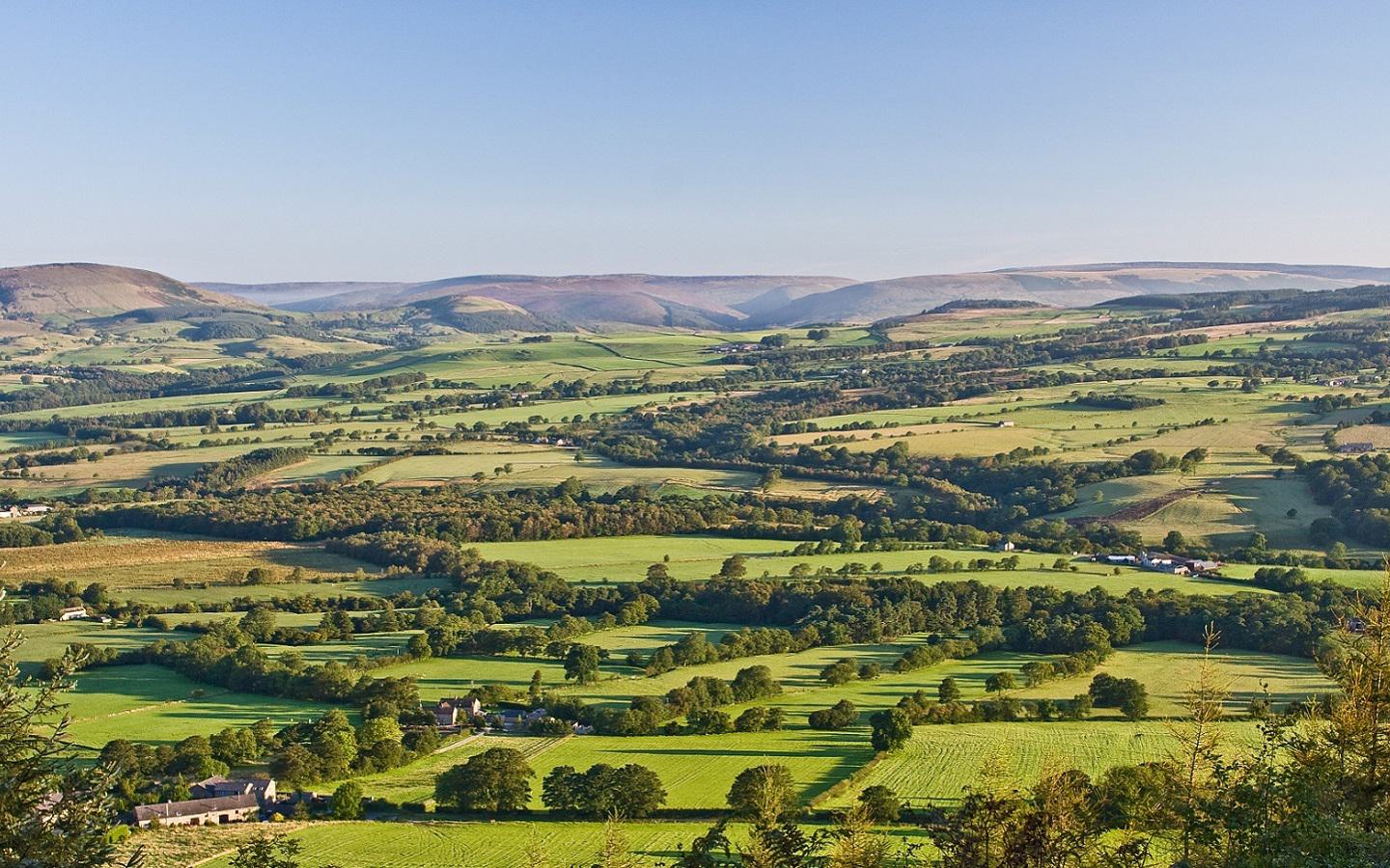 Forest of Bowland NL - Bowland Fells (c) Graham Cooper